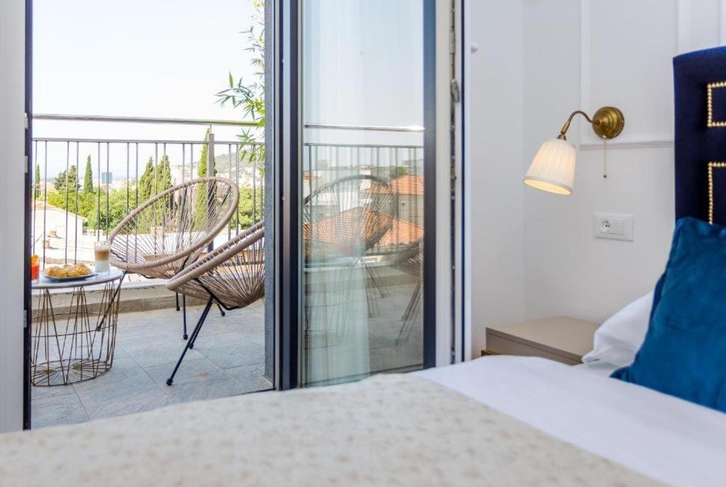 Triple Room Balcony